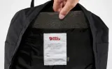 plecak-fjallraven-kanken-graphite-zapiecie-zamek