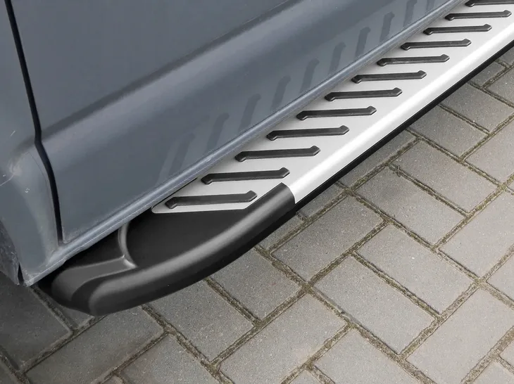 stopnie-boczne-progi-do-ford-kuga-2020-stan-nowy