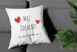 poduszka-na-walentynki-prezent-kolor-bialy