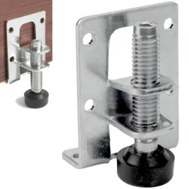 schowana-regulowana-0-20-mm-nozka-meblowa-metalowa-ozdobna-cokolu