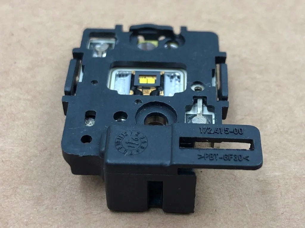 plytki-modulu-drl-2led-prawe-lampa-przednia-172-415-00-do-a3-8v-2012-2016