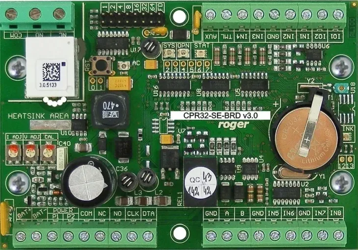 centrala-systemu-cpr32-se-brd-waga-z-opakowaniem-0-27-kg