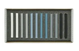 kwadratowe-pastele-koh-i-noor-12-sztuk-z-odcieniami-szarosci
