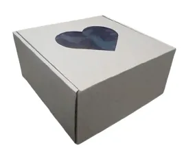 upominkowy-kartonik-kwadratowy-eko-okienko-serce