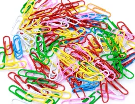 kolorowe-spinacze-biurowe
