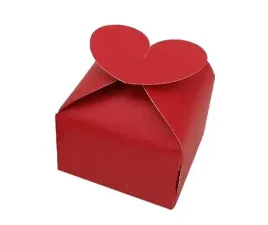 pudelko-prezentowe-czerwone-z-duzym-sercem-6-x-6-x-4-cm