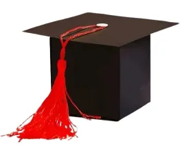 male-pudelko-prezentowe-biret-uczniowski-pompon-czerwony