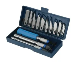 skalpel-komplet-3-raczki-13-ostrzy