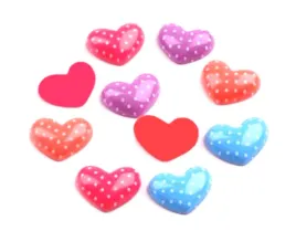 plastikowe-serca-w-kropki-komplet-10-sztuk