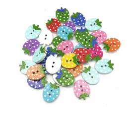 drewniane-mini-guziczki-truskawki