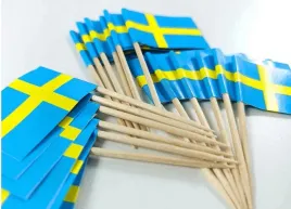 wykalaczki-mini-flagi-szwecji-10-sztuk