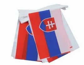 slowenia-girlanda-z-flagami-slowenii