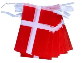 dania-girlanda-z-flagami-danii