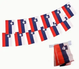 slowenia-girlanda-z-flagami-slowenii