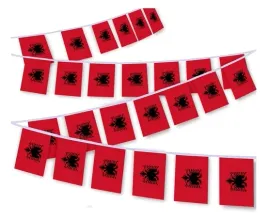 albania-girlanda-z-flagami-albanii