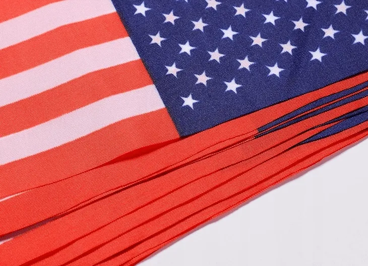 usa-girlanda-flagi-marka-bez-marki