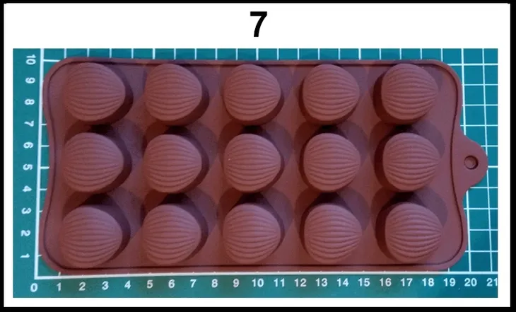 forma-silikonowa-do-pralinek-wzory-rodzaj-ozdoby-czekoladowe-kod-producenta-015