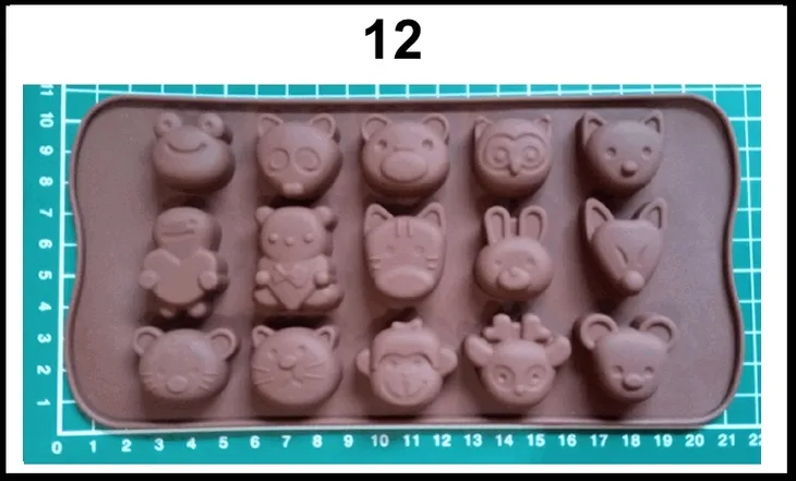 forma-silikonowa-do-pralinek-wzory-stan-nowy-typ-figurki