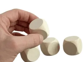 duza-kostka-do-gry-drewniana-45-mm