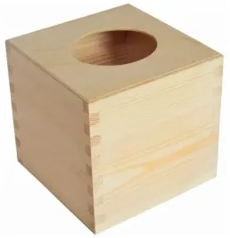 kwadratowy-chustecznik-drewniany