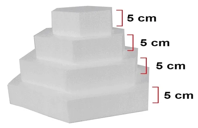 wieza-hexagonalna-styropianowa-4-elementy-material-styropian-stan-nowy