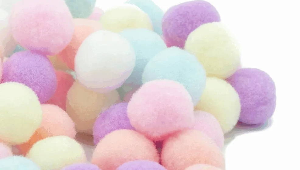 pastelki-mocno-pastelowe-pompony-3-cm