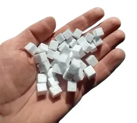 malenkie-kostki-styropianowe-tylko-10-mm-zestaw-60-sztuk