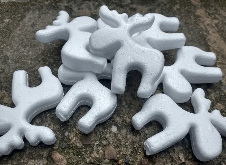 maly-renifer-styropianowy-okazje-boze-narodzenie-brak-inna