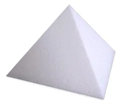 mala-piramida-styropianowa-10-x-10-x-10-cm