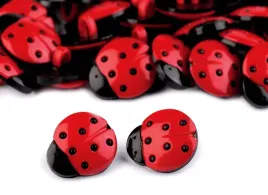 biedronki-na-7-kropek-guziki-scrapbooking