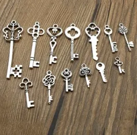 peczek-26-mini-kluczykow-zawieszki