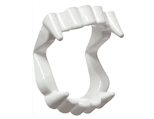 zeby-wampira-i-drakuli-stan-nowy