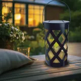 lampa-solarna-ogrodowa-wiszaca-led-latarnia-balkon-taras-ogrod-metalowa-zasilanie-solarne