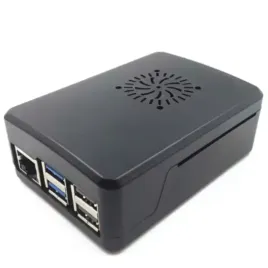 czarna-obudowa-raspberry-pi-3b-z-gniazdem-na-wentylator-077