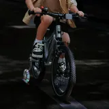 kolka-boczne-led-do-roweru-dzieciecego-kola-podporowe-do-rowerku-swiecace-stan-nowy-kolor-wielokolorowy