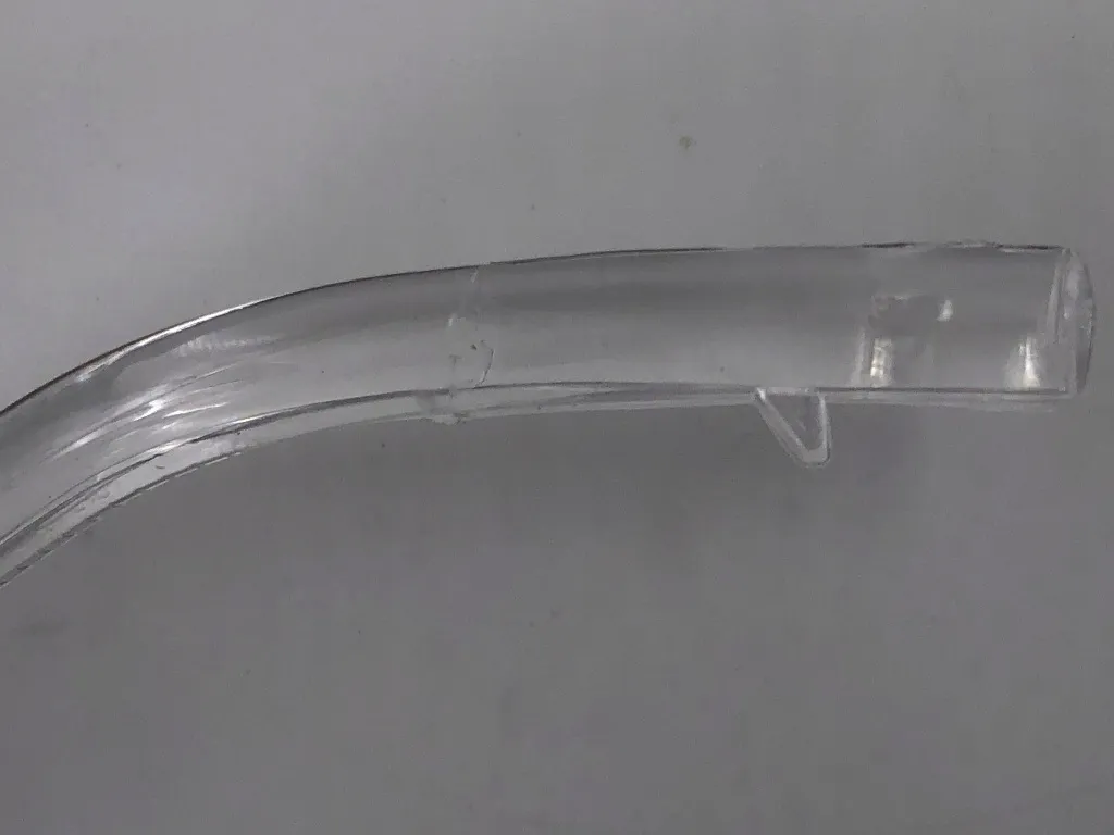 swiatlowod-reflektora-lampy-prawej-przod-led-drl-do-mercedes-c-w205-2015-18-stan-nowy