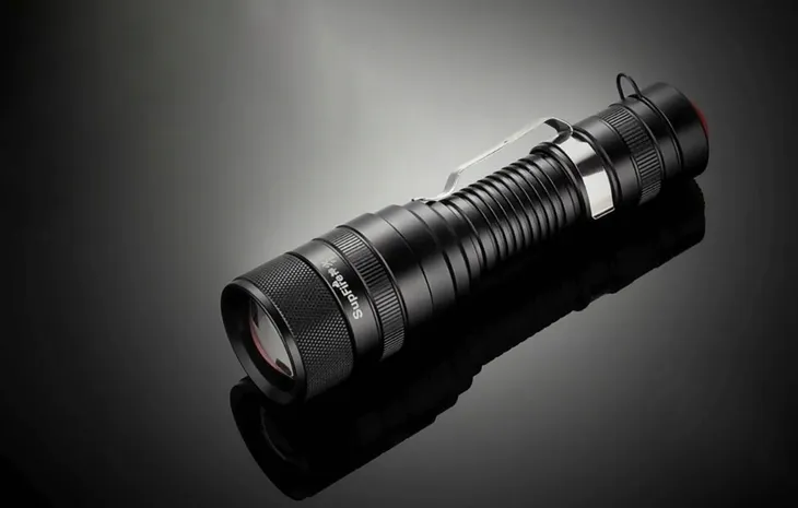 latarka-superfire-f5-1100lm-usb-rodzaj-klasyczne