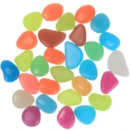 kamienie-kamyki-swiecace-fluorescencyjne-100-sztuk-dekoracyjne