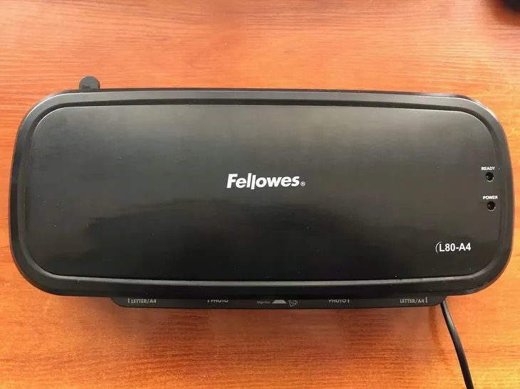 laminator-fellowes-a75-a4-6689-stan-powystawowy-rodzaj-laminacji-na-goraco