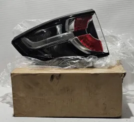 nowa-lampa-lewy-tyl-land-rover-discovery-sport-l550-20-211-01166