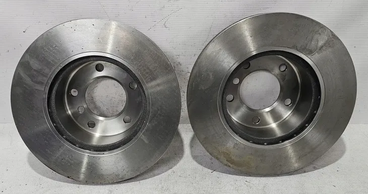 2x-nowe-tarcze-hamulcowe-przod-bmw-e81-e82-e87-e88-e90-24946e-numer-katalogowy-oryginalu-bmw-brilliance-34116764641