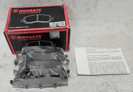 nowe-klocki-hamulcowe-tyl-toyota-auris-e15-e18-corolla-x-xi-e150-e180
