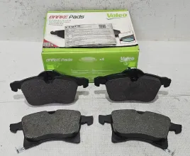 nowe-valeo-klocki-hamulcowe-przod-opel-chevrolet-lada-598860