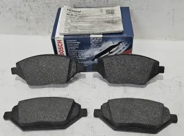 nowe-klocki-hamulcowe-przod-opel-karl-c16-vauxhall-viva-c16-0986424843