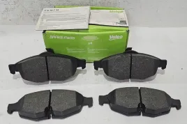 nowe-valeo-klocki-hamulcowe-przod-dodge-chrysler-stratus-sebring-cirrus