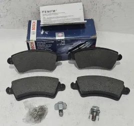 nowe-bosch-klocki-hamulcowe-przod-citroen-xsara-peugeot-206-306-0986424801