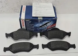nowe-bosch-klocki-hamulcowe-przod-ford-fiesta-fiesta-iv-ka-mazda-121-iii