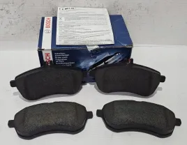 nowe-bosch-klocki-hamulcowe-przod-mercedes-c-w204-0986494161