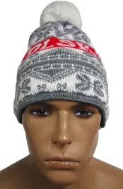 czapka-zimowa-kibica-polski-z-pomponem-na-polarze-ciepla