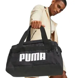 torba-sportowa-treningowa-puma-czarna-na-silowie-wyjazd-trening-basen
